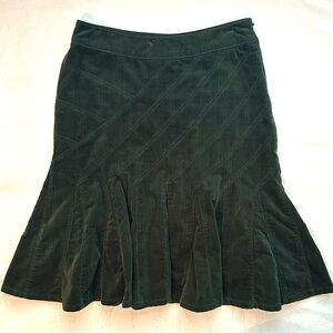 Anthropologie Fei Green Corduroy Flare Skirt 6 Preppy Autumnal Cabin Cottagecore